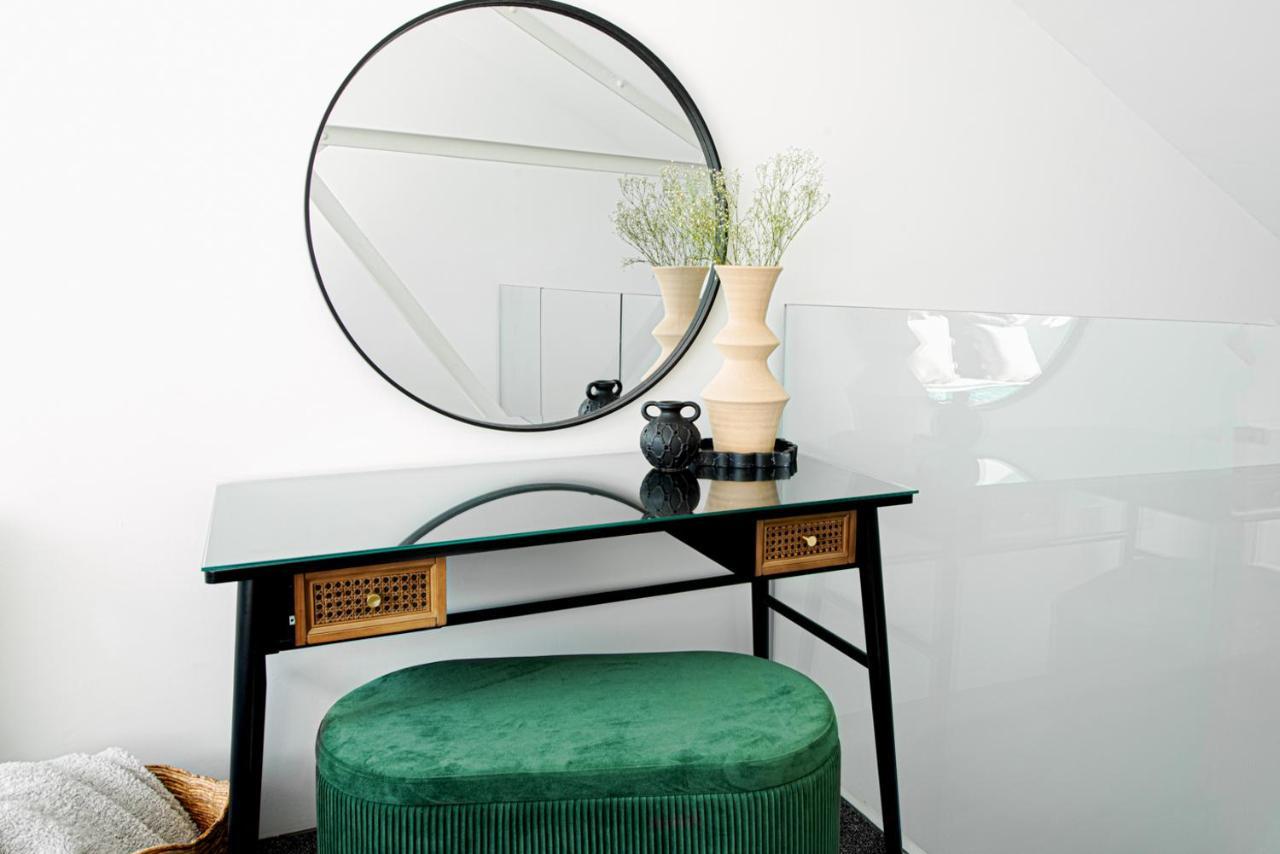 Rwy Suite48 Luxury Suite With Optional Parking Plymouth Exteriör bild